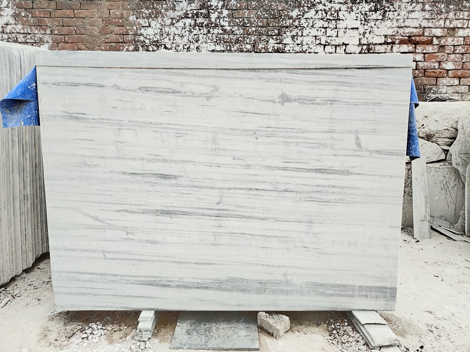 Arna White Marble